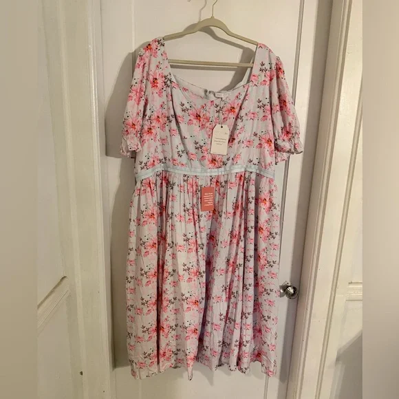 Ivy City Pink Floral Square-Neck Midi Dress - Picture 2 of 10